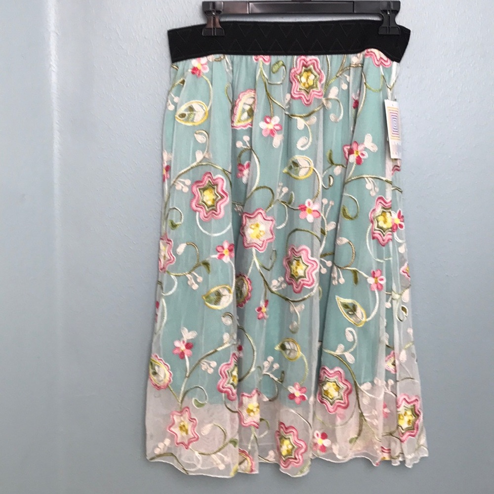 Lularoe Lola skirt